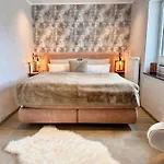 Wild&cozy Mit 160m2, Garage Und 2 Baeder Nyaraló Blankenburg