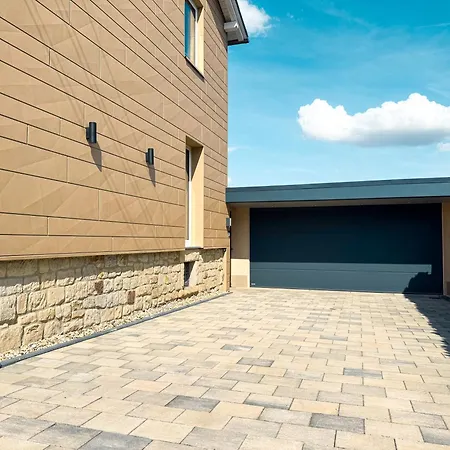 Wild&cozy Mit 160m2, Garage Und 2 Baeder Hébergement de vacances