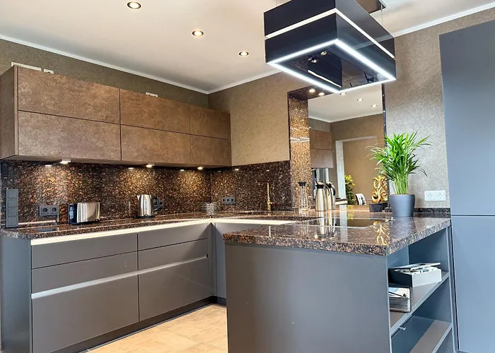 Wild&cozy Mit 160m2, Garage Und 2 Baeder Semesterbostad Blankenburg (Harz)