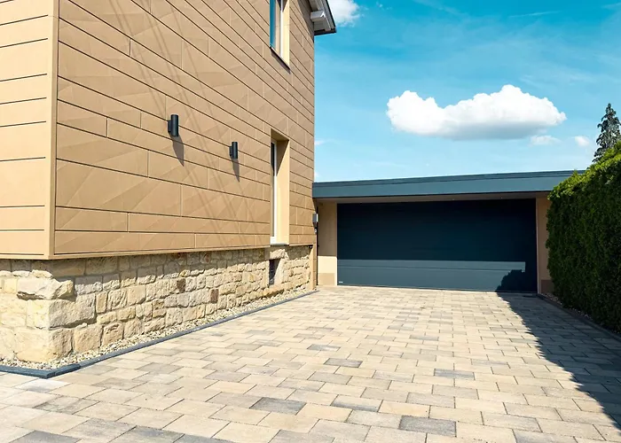 Wild&cozy Mit 160m2, Garage Und 2 Baeder Semesterbostad