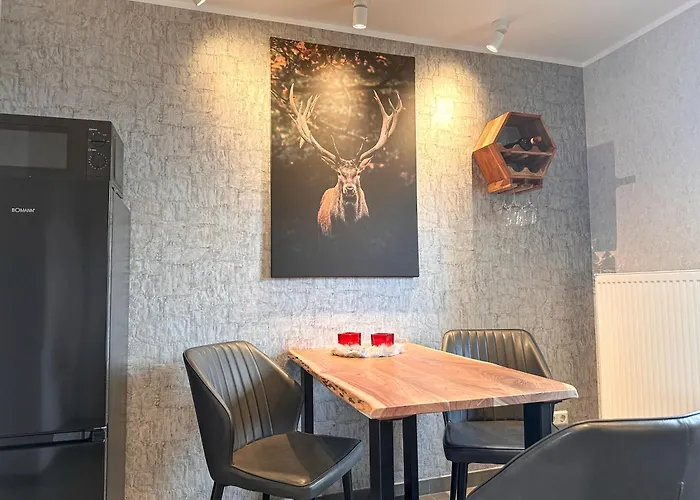 Wild&cozy Mit 160m2, Garage Und 2 Baeder Semesterbostad *